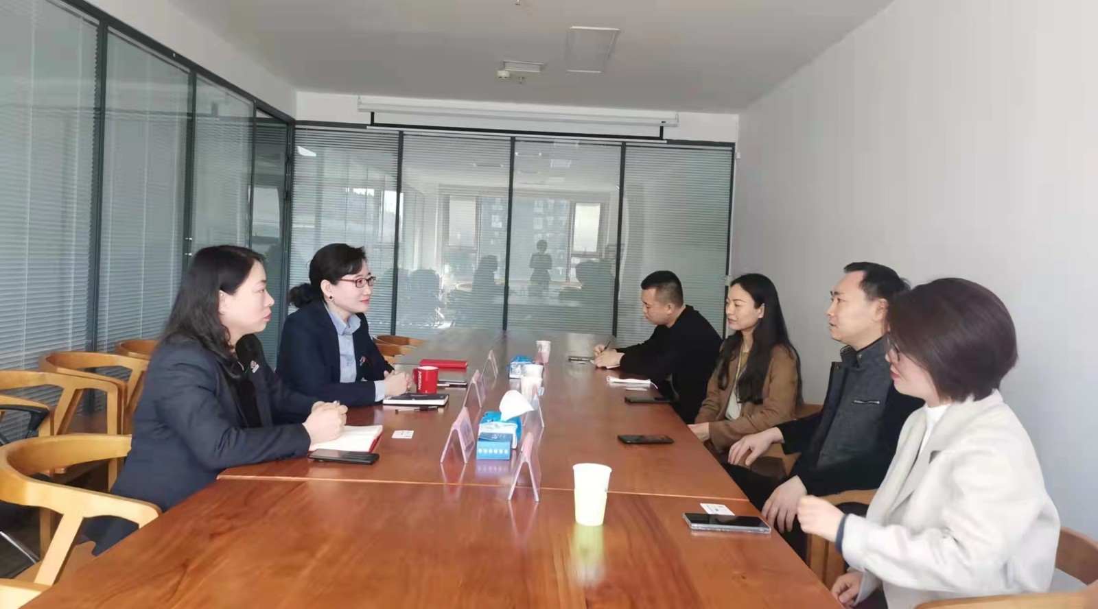 中國(guó)民貿(mào)來(lái)訪(fǎng)1.jpg 中國(guó)民貿(mào)來(lái)訪(fǎng)1.jpg