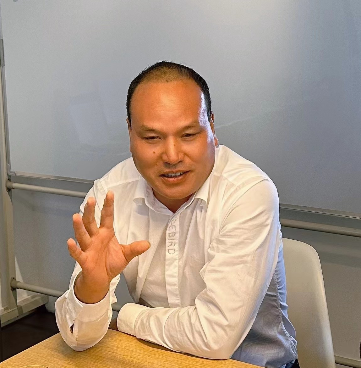 李勝.jpg 李勝.jpg