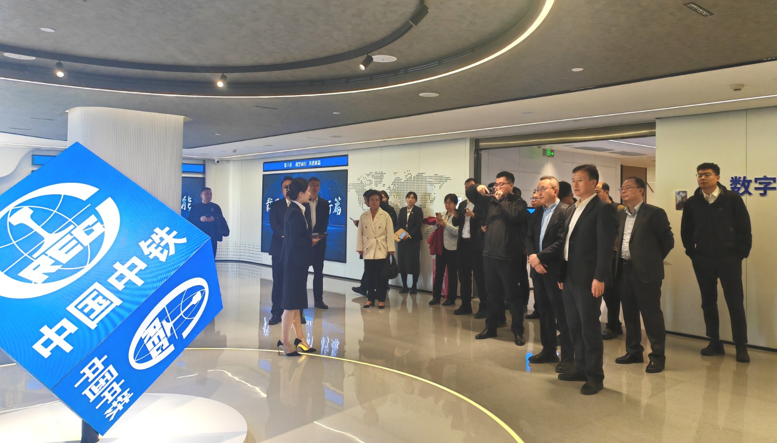 參觀.jpg 參觀.jpg